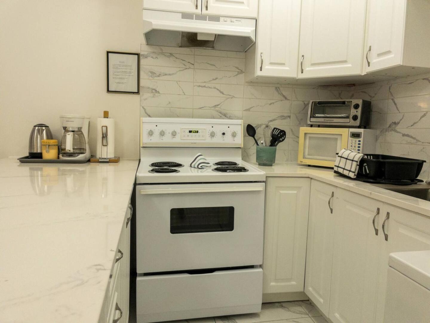 몬트리올 Heart Of Mtr For Memorable Experience 7Minmetro 2 Backyard Fully Equipped 빌라 외부 사진